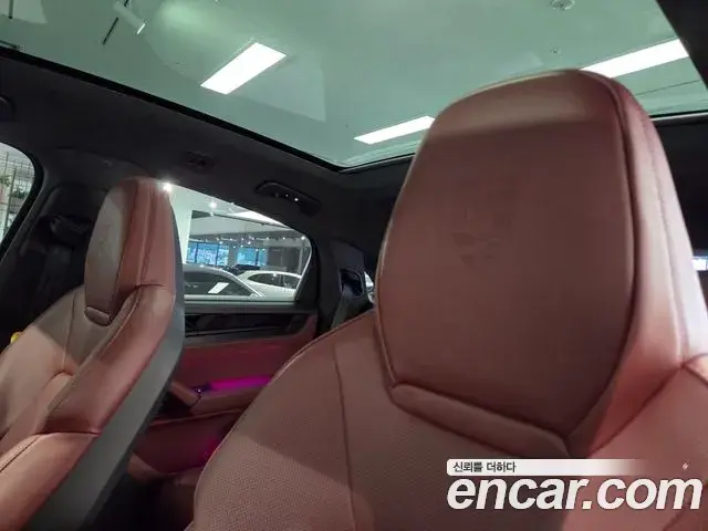 Porsche Cayenne 2025 — ფოტო 2/20