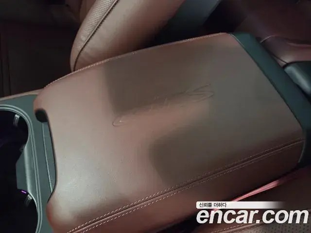 Porsche Cayenne 2025 — ფოტო 7/20