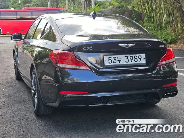Genesis G70 2018 — ფოტო 6/20
