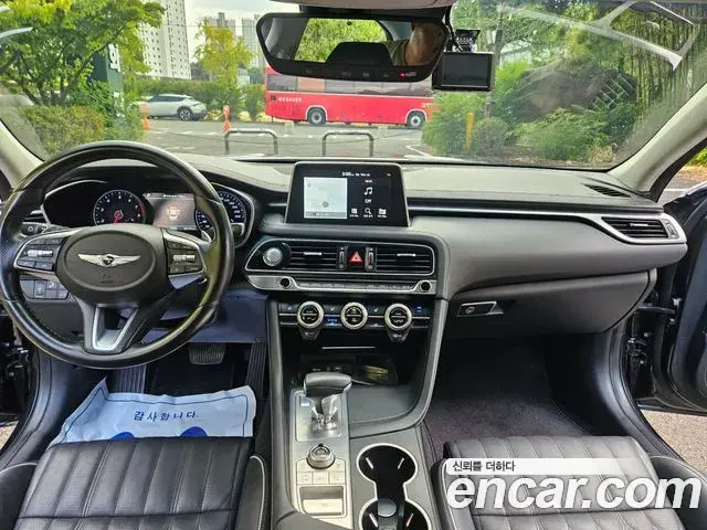 Genesis G70 2018 — ფოტო 11/20