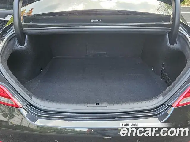 Genesis G70 2018 — ფოტო 17/20