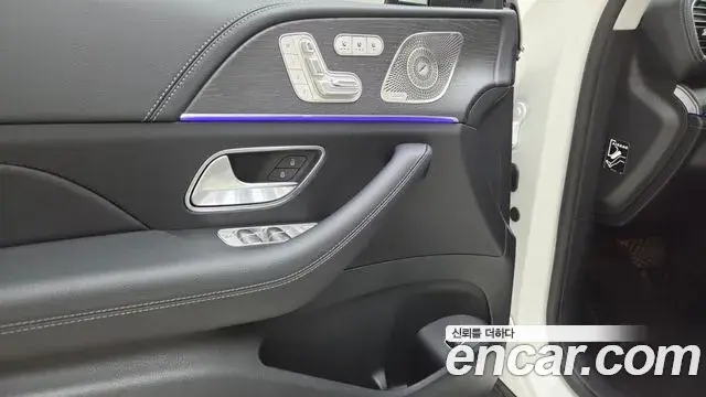 Mercedes-Benz GLE-Class 2025 — Фото 8/19