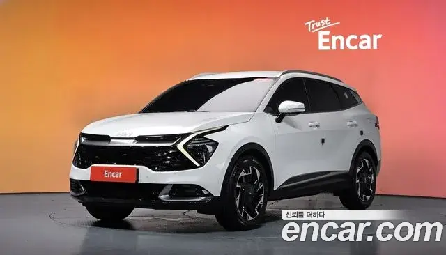 Kia Sportage 2022 — Фото 1/20