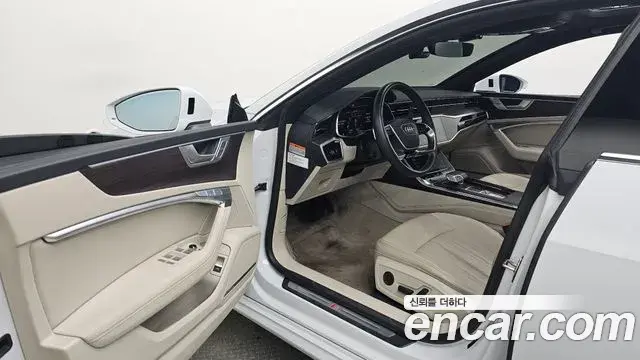 Audi A7 2022 — Фото 10/20