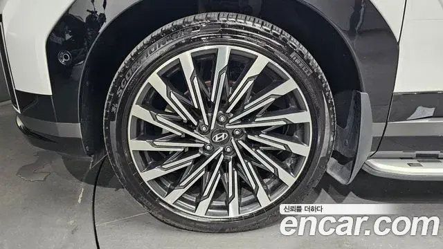 Hyundai Santa Fe 2024 — ფოტო 31/34