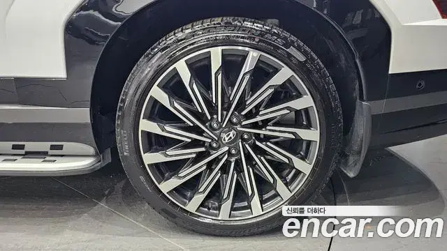 Hyundai Santa Fe 2024 — ფოტო 26/34