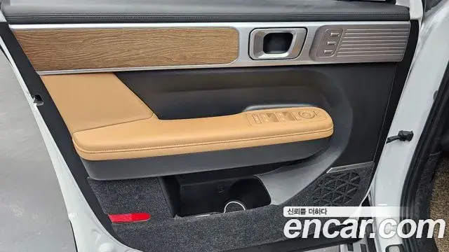 Hyundai Santa Fe 2024 — ფოტო 9/34