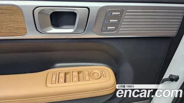 Hyundai Santa Fe 2024 — ფოტო 7/34