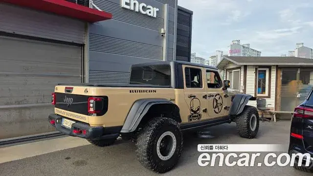 Jeep Gladiator 2021 — Photo 1/32