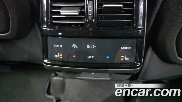 Renault Samsung Grand Koleos 2024 — Фото 19/20