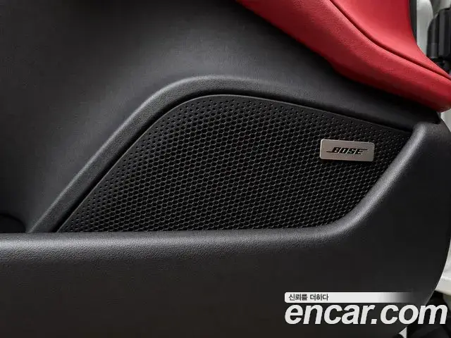 Porsche Taycan 2023 — Photo 16/20