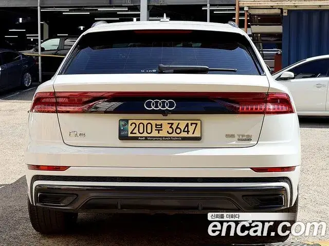 Audi Q8 2021 — ფოტო 9/20