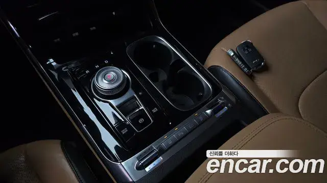 Kia Carnival 2020 — Photo 9/20