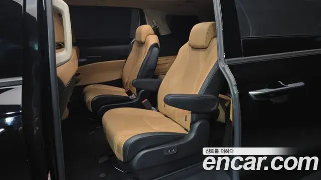 Kia Carnival 2020 — Photo 12/20