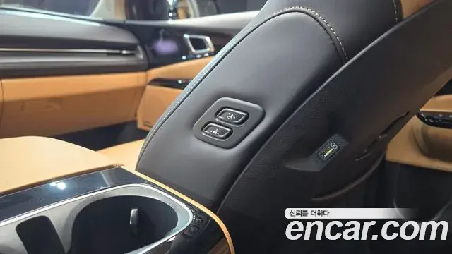 Kia Carnival 2020 — Photo 18/20