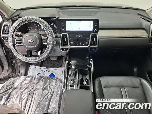 Kia Sorento 2021 — Фото 5/20