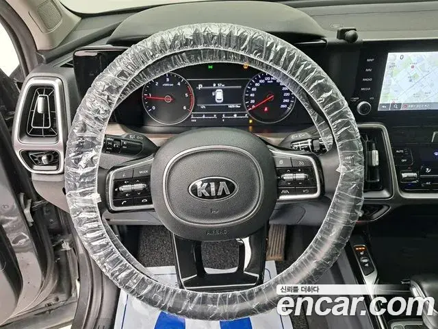 Kia Sorento 2021 — Фото 10/20