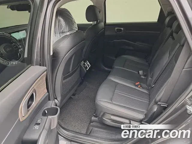 Kia Sorento 2021 — Фото 12/20