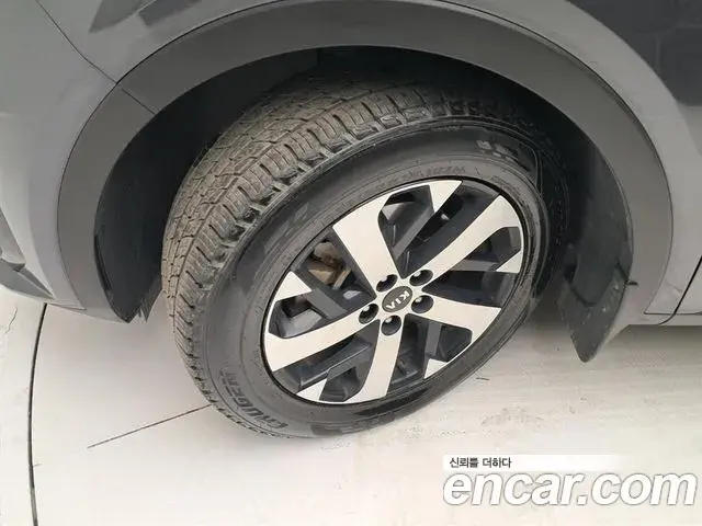 Kia Sorento 2021 — Фото 20/20