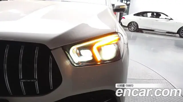 Mercedes-Benz GLE-Class 2022 — ფოტო 8/35