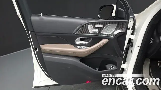 Mercedes-Benz GLE-Class 2022 — ფოტო 20/35