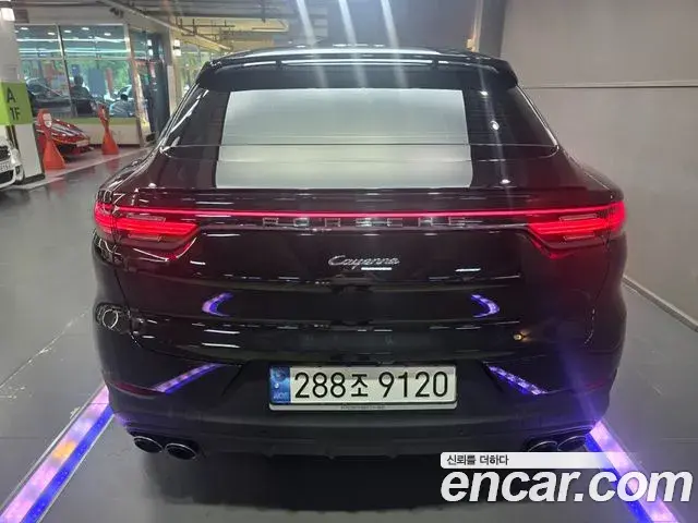 Porsche Cayenne 2023 — Photo 12/20