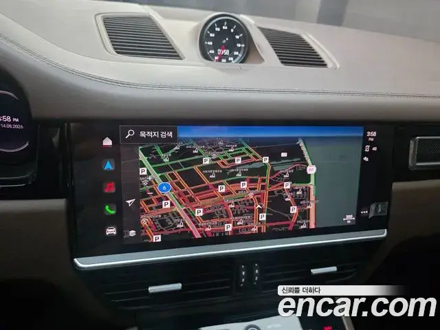 Porsche Cayenne 2023 — Photo 10/20