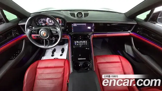 Porsche Panamera 2025 — Şəkil 24/31