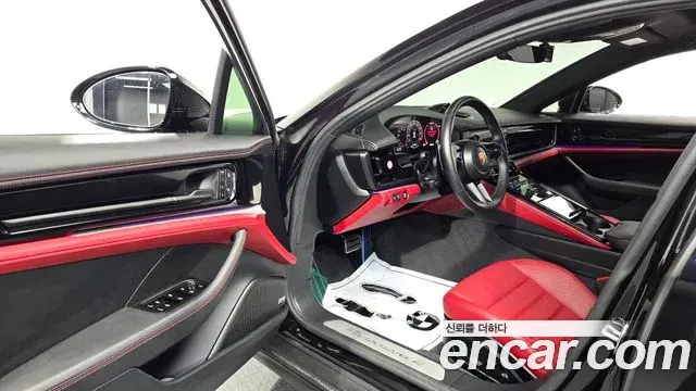 Porsche Panamera 2025 — Şəkil 15/31