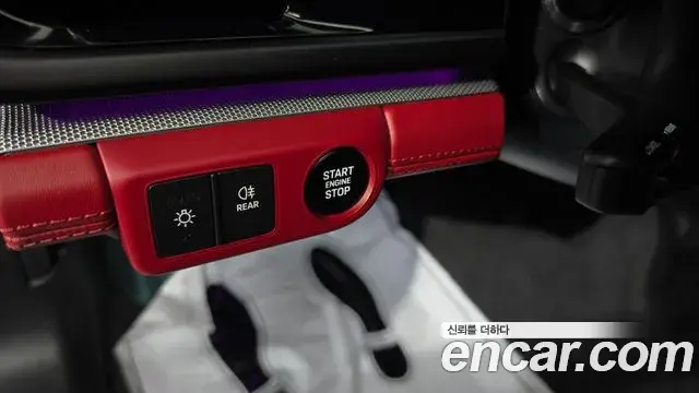 Porsche Panamera 2025 — Şəkil 10/31