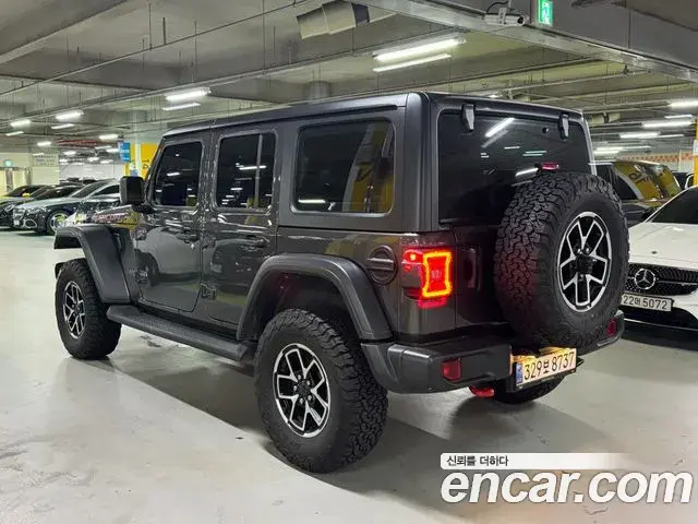 Jeep Wrangler 2025 — ფოტო 7/20