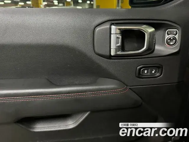 Jeep Wrangler 2025 — ფოტო 11/20