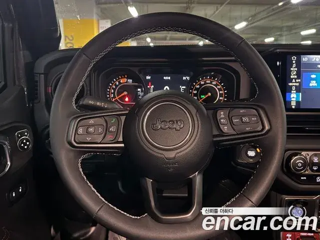 Jeep Wrangler 2025 — ფოტო 6/20