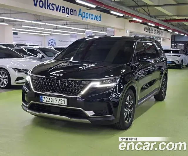 Kia Carnival 2023 — Photo 10/20