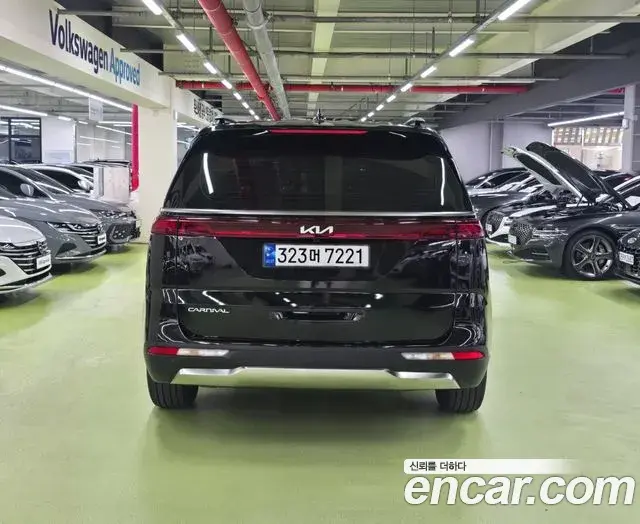 Kia Carnival 2023 — Photo 2/20