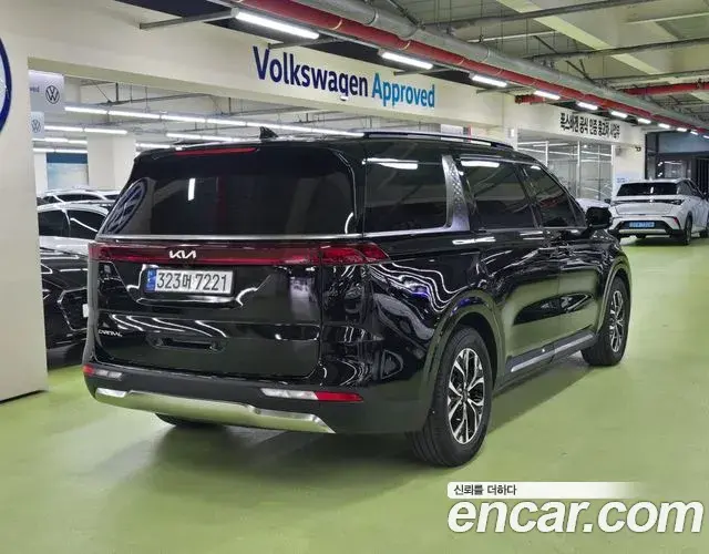 Kia Carnival 2023 — Photo 3/20