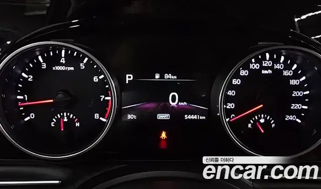 Kia Carnival 2023 — Photo 9/20