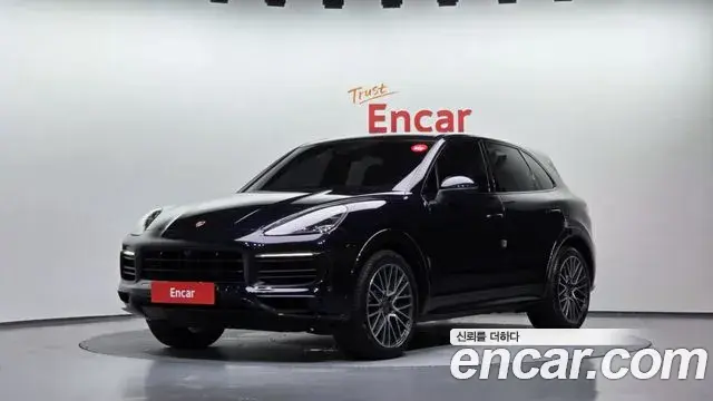 Porsche Cayenne 2019 — Photo 14/20