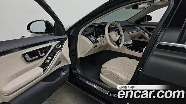Mercedes-Benz S-Class 2023 — ფოტო 13/40