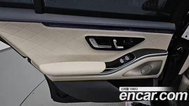 Mercedes-Benz S-Class 2023 — ფოტო 7/40