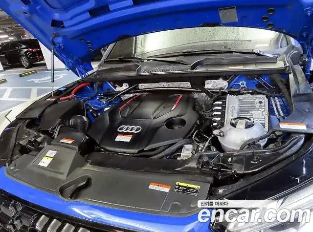 Audi SQ5 2023 — Şəkil 7/20