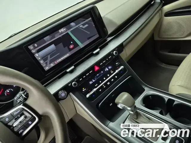 Kia Carnival 2020 — Фото 8/19