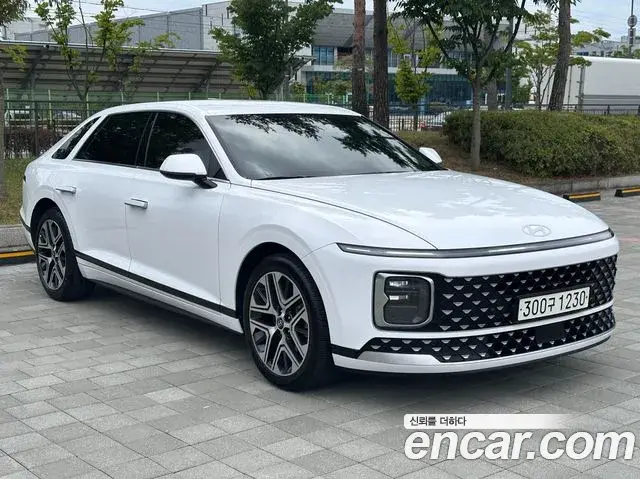 Hyundai Grandeur 2025 — Photo 4/20