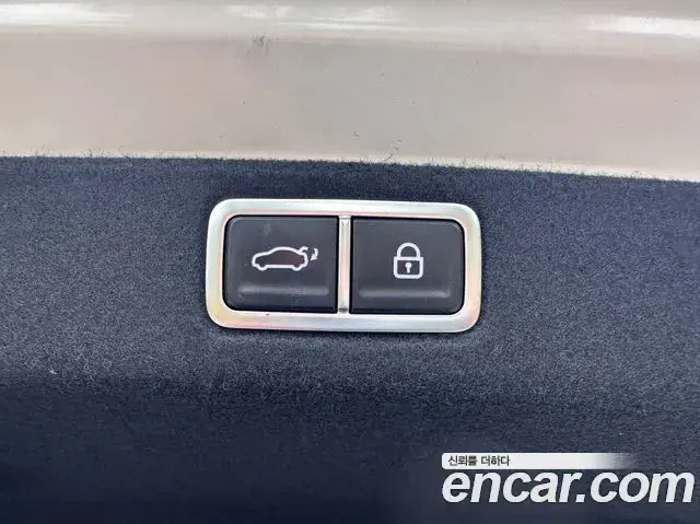 Hyundai Grandeur 2025 — Photo 8/20