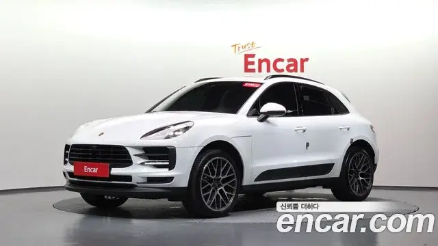Porsche Macan 2021 — ფოტო 7/34