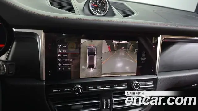 Porsche Macan 2021 — ფოტო 5/34