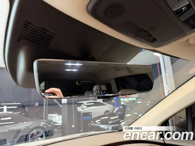 Kia Carnival 2026 — Şəkil 16/17