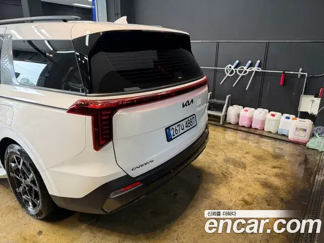 Kia Carnival 2026 — Şəkil 8/17