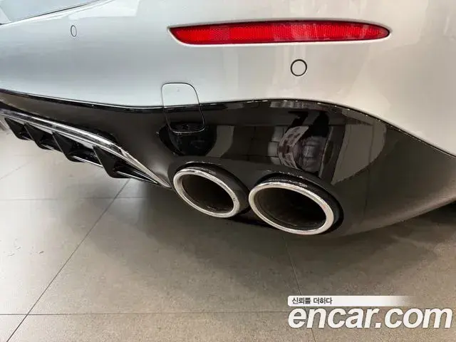 Mercedes-Benz E-Class 2026 — Photo 8/11