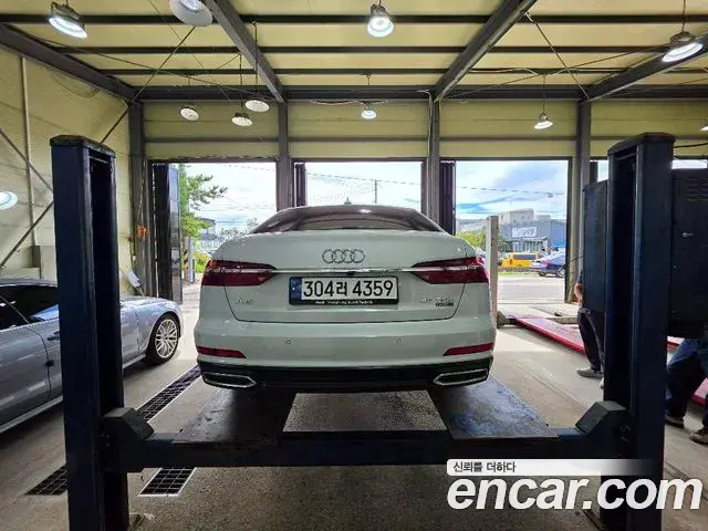 Audi A6 2023 — Photo 2/3